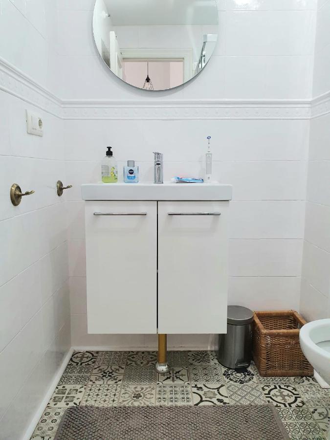 Piso Pescaito - Tarifa Centro Apartment ภายนอก รูปภาพ